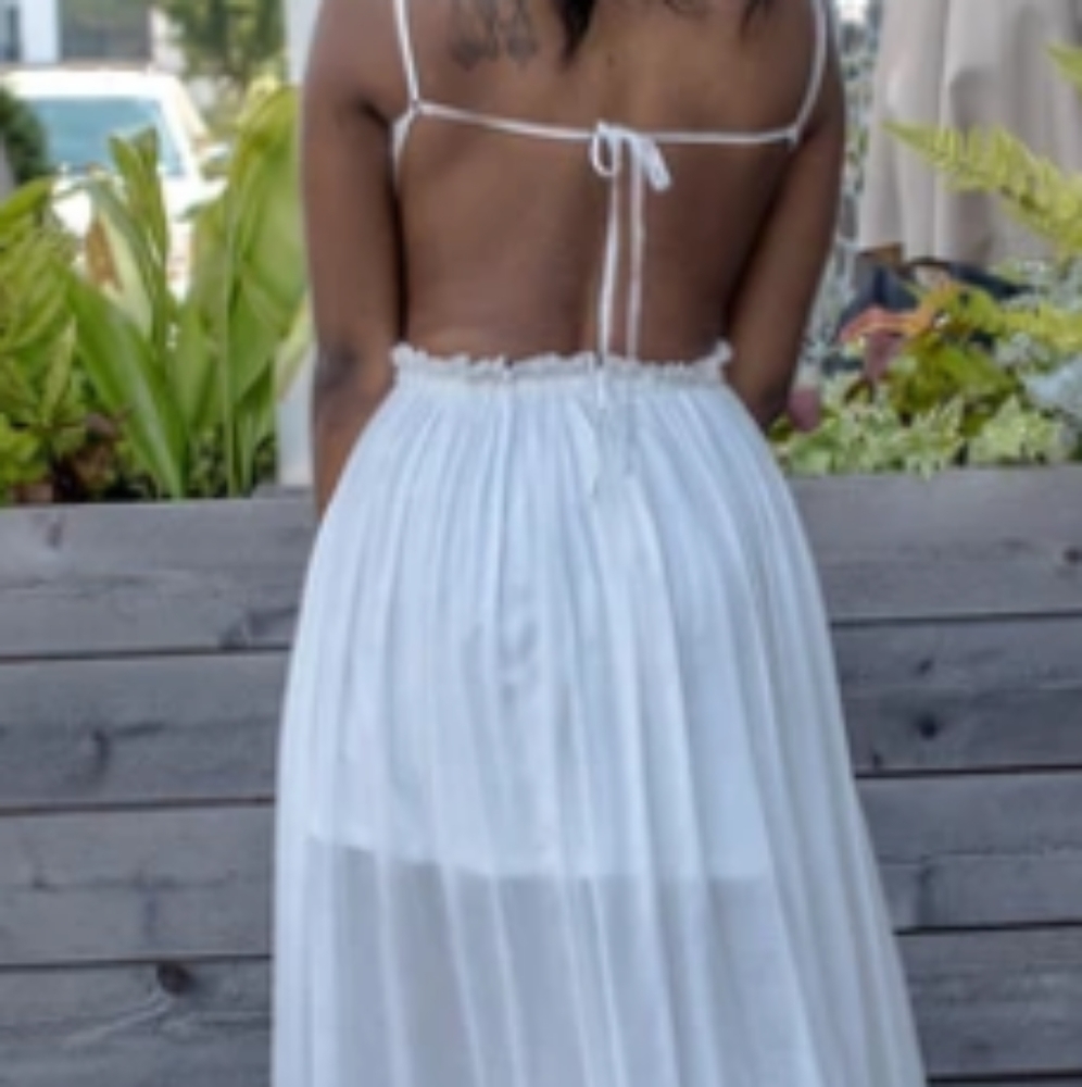Dress - Picture 2 of 2